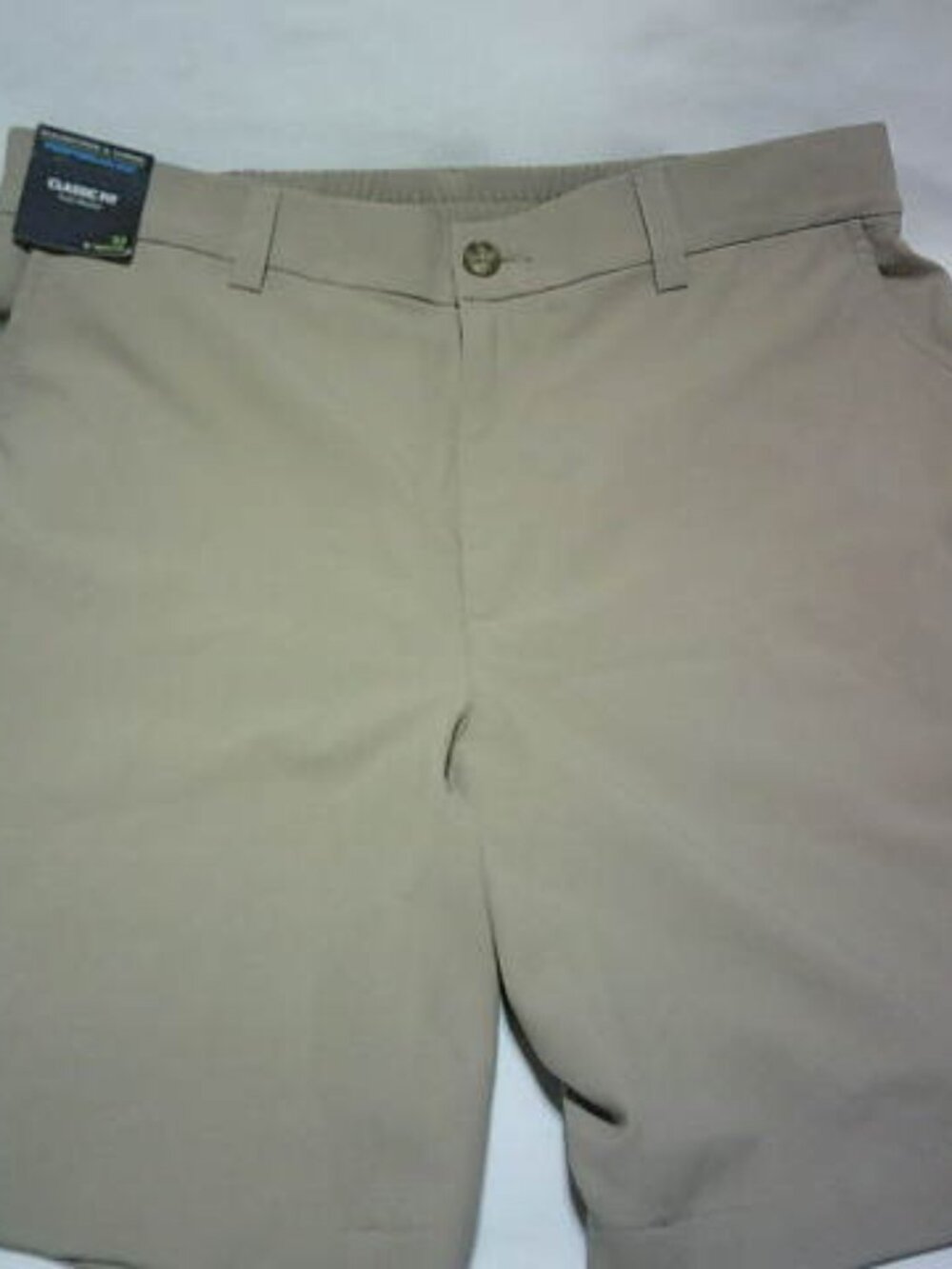 NEW ROUNDTREE & YORKE PERFORMANCE GOLF SHORTS SIZE 32X8 CLASSIC FIT FLAT FRONT